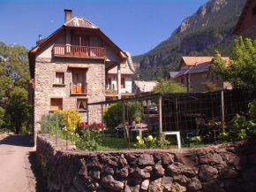 Pensión Pallaruelo, Saravillo